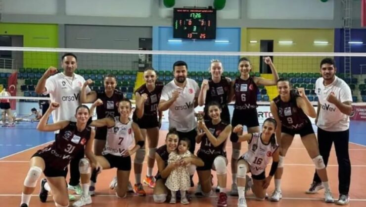 *ARSAEV Hatay Voleybol Takımı Galibiyet Serisini Sürdürüyor!*