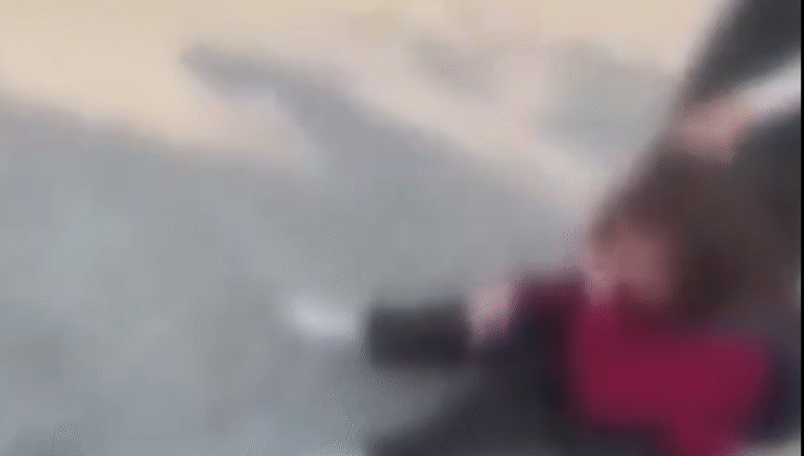 Balıkesir’de Okul Çıkışında Kız Öğrenciler Arasında Şiddet: Görüntüler Tepki Çekti