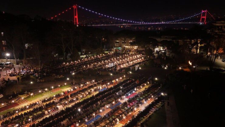 Üniversite Kampüslerinde İman, Yüreklerde Vatan: Bu Gençlik Ne Bayrağını Satar Ne Toprağını Bırakır
