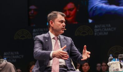 Bakan Kurum’dan Antalya’da COP31 Mesajı: “Ortak Evimizi Kurtaran Kahramanlar Olacağız”