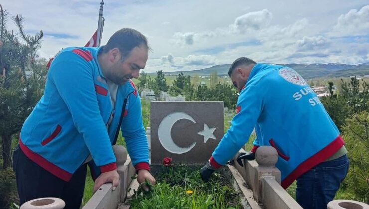 Susuz’da Şehit Kabristanları Bayram Öncesi Hazırlandı