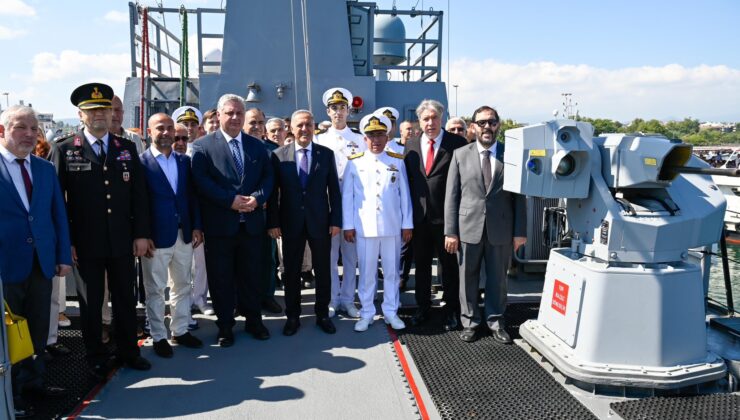 Yalova’nın Kurtuluşunun 105. Yılı Coşkuyla Kutlandı: Vali Dr. Ahmet Hamdi Usta Tören ve TCG Tuzla Ziyaretine Katıldı