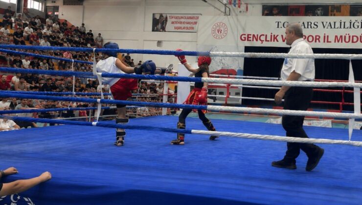 Kars’ta Ani’nin Fethinin 962. Yılına özel uluslararası kick boks heyecanı