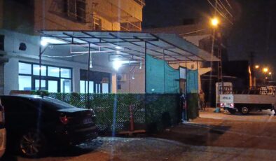 Adana’da kahvehaneye silahlı saldırı: 3 yaralı