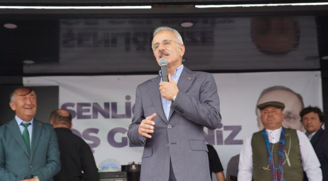 Bakan Uraloğlu Düzköy’de Honefter Yayla Şenliği’ne Katıldı