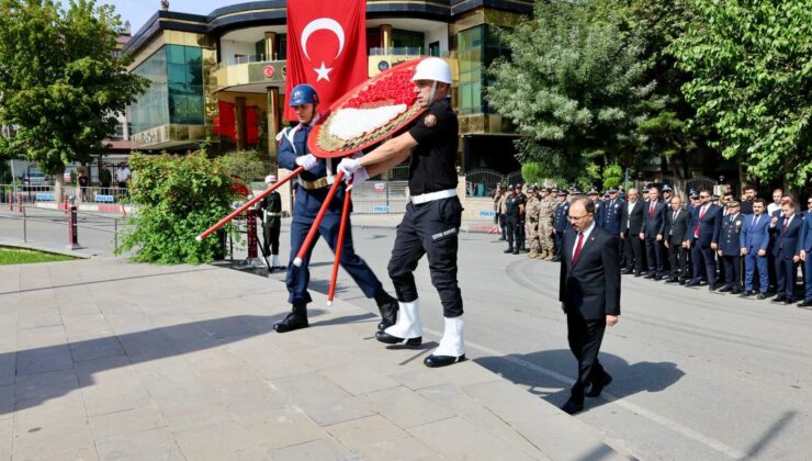 Siirt’te 30 Ağustos Zafer Bayramı’nın 104’üncü Yıl Dönümü Coşkuyla Kutlandı